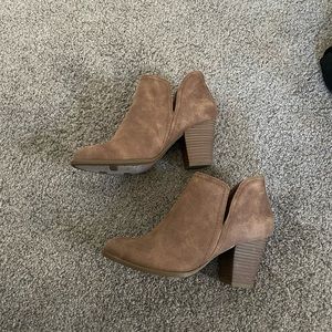 Fergalicious Heeled Booties size 6.5